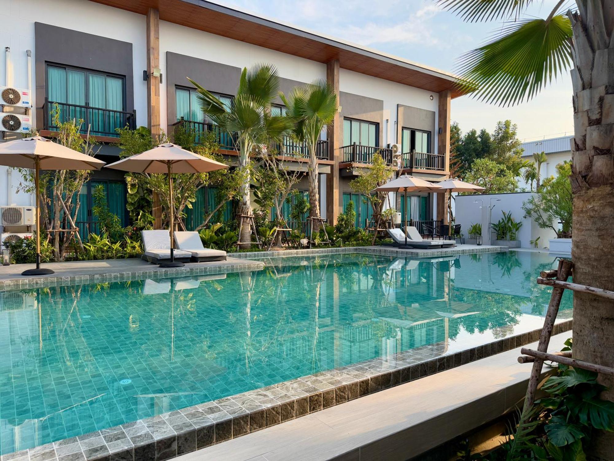 The Rest Hotel - ประจวบ Prachuap Khiri Khan Dış mekan fotoğraf